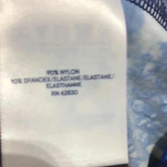 Lands’ End Rash Guard,long sleeve,round neck, blue tie dye burst swim/beach top - Picture 8 of 8